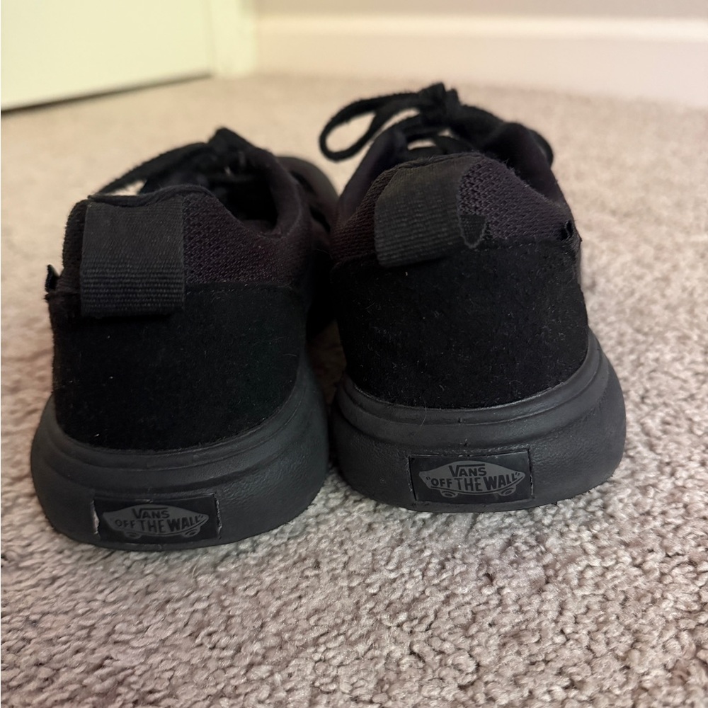 Vans UltraRange EXO All Black – UltraCush Comfort – M7/W8.5 - Picture 2 of 2